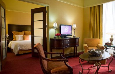 Crowne Plaza Houston Northwest - 10th Floor Executive Suite