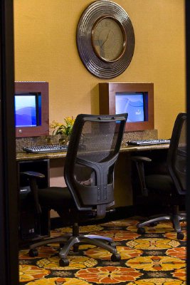Crowne Plaza Houston Northwest - Complimentary Business Center