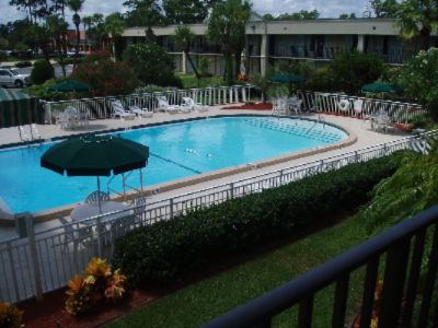 Ramada Speedway - Pool Area