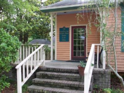 The Historic Statesboro Inn & Restaurant - The Brannen House