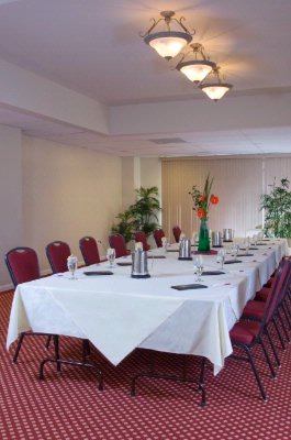 Inn at Cherry Creek - 