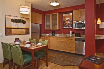 Residence Inn Arlington Courthouse - Two Bedroom Suite Kitchen Area