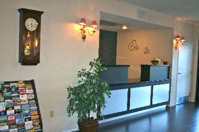 Hotel Davis - Lobby View 2