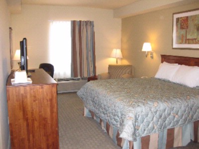 Days Inn Downtown St. Louis - King Bed Room