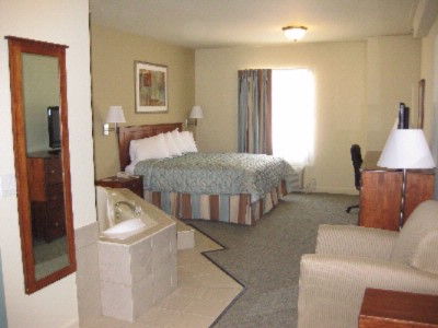 Days Inn Downtown St. Louis - Jacuzzi Suite