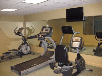 Days Inn Downtown St. Louis - Fitness Room