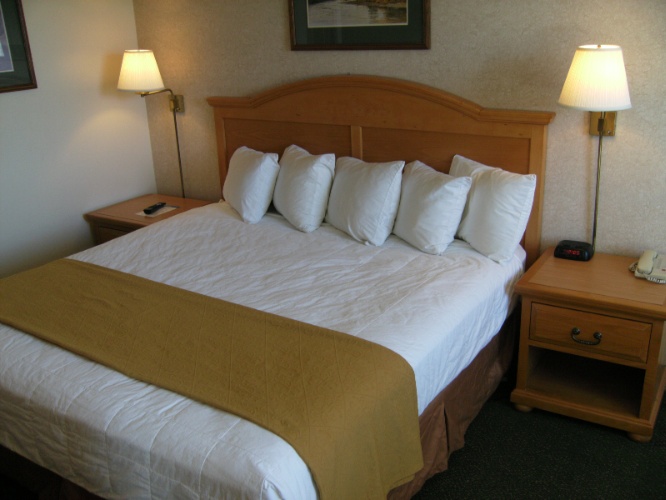 Rawlins Quality Inn - Front Desk