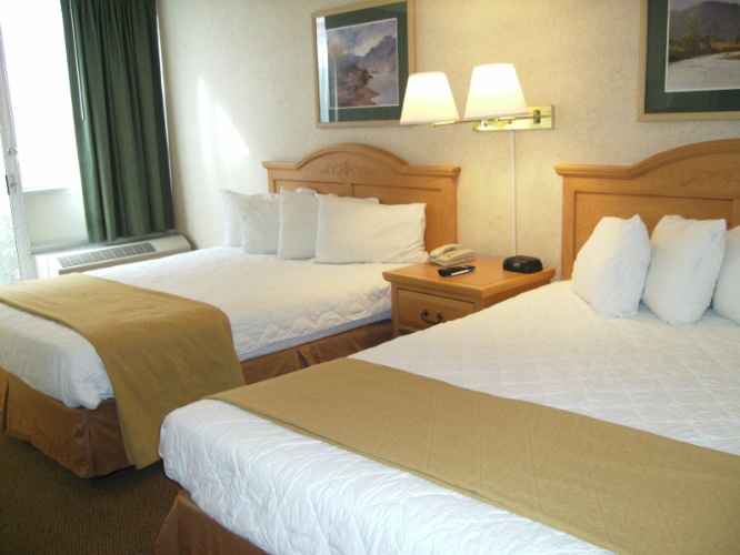 Rawlins Quality Inn - Game Room