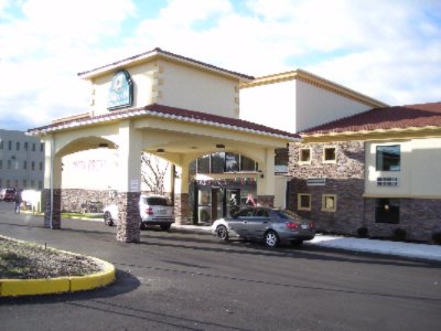 La Quinta Inn & Suites - Entrance To La Quinta
