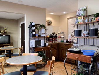 Super 8 - Breakfast Room