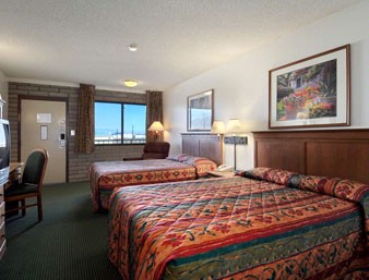 Super 8 - Standard 2 Queen Room