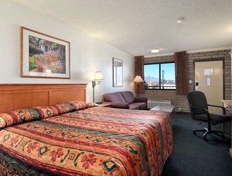 Super 8 - Standard King Room