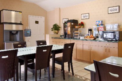 Days Inn - Daybreak Braekfast Area