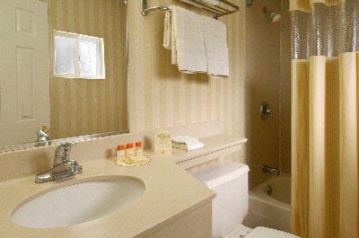 Days Inn - Bathroom