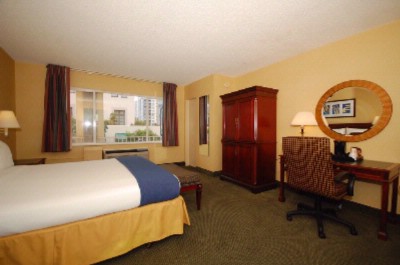 Rodeway Inn & Suites Downtown San Diego - Room With 2 Beds