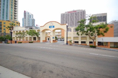 Rodeway Inn & Suites Downtown San Diego - Suite With 2 Double Beds And A Pullout Couch