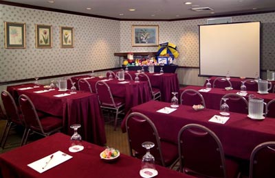 Marriott Residence Inn Plainview - Boardroom Classroom Style