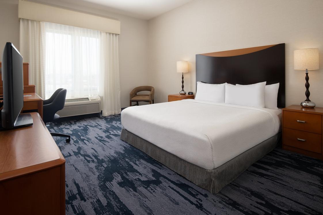 Fairfield Inn & Suites by Marriott - Guest Room