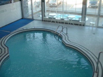 Quality Resort Chateau Canmore - Indoor Pool