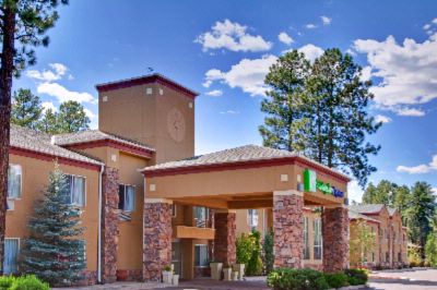 Welcome To The Holiday Inn Express Pinetop