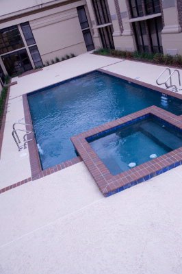 Crowne Plaza New Orleans Airport - Outdoor Salt Water Pool