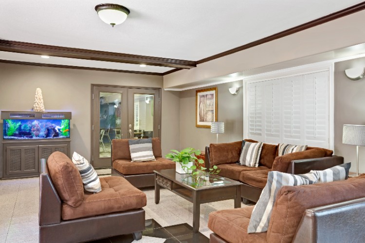 Indigo Courtyard Inn Suites Sales - 