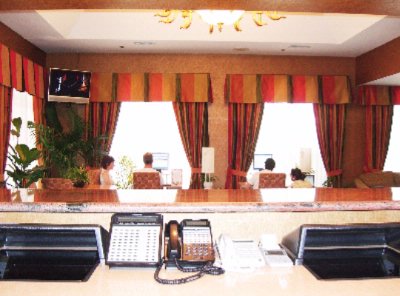 Best Western South Bay Hotel - Get In Touch With Your Loved Ones Or Access Your Important Emails Anytime. We Have Computers At The Lobby..