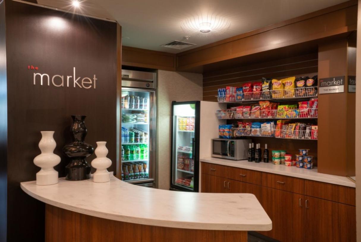 Courtyard by Marriott - 