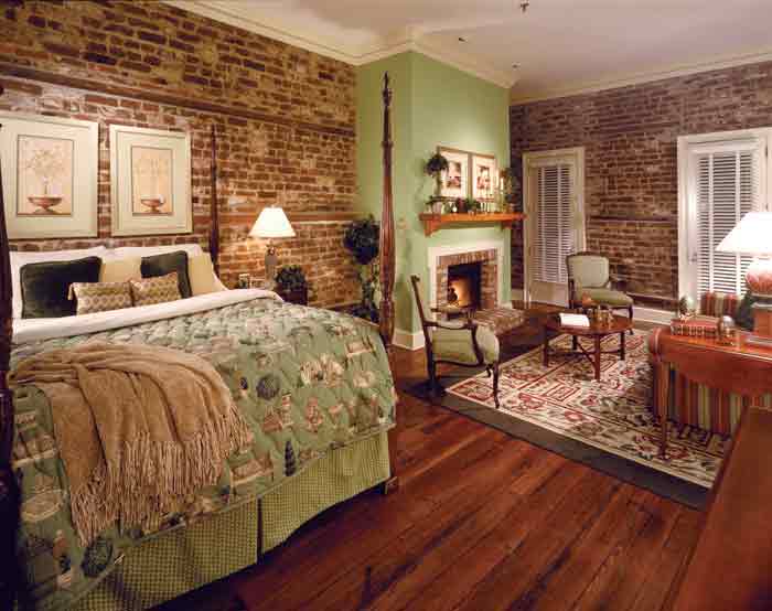 The Lodge Alley Inn Resort - 