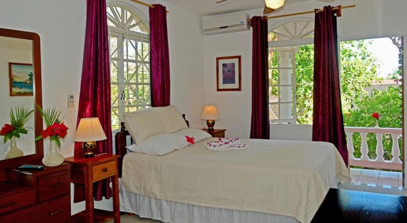 Firefly Beach Cottages Negril - 