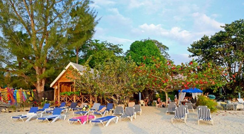 Firefly Beach Cottages Negril - 