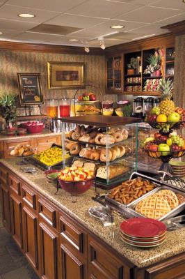 Homewood Suites - Suite Start Breakfast