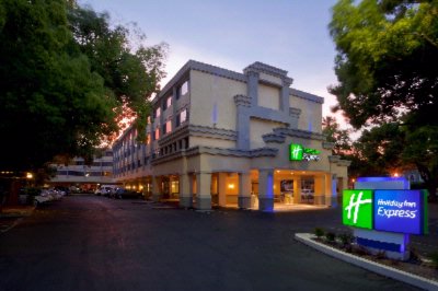Holiday Inn Express Sacramento Conventin Center - 