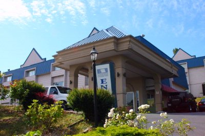 Sutton Suites & Extended Stays - Hotel Front 2