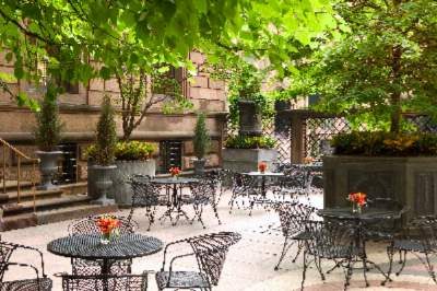 The New York Palace - Palace Gate Courtyard Lounge