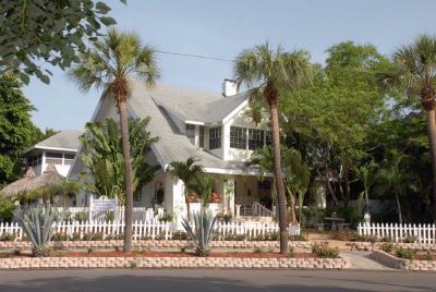 Beach Drive Inn Bed & Breakfast - 