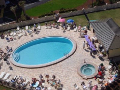 The Islander Owners Resort - Outdoor Pool