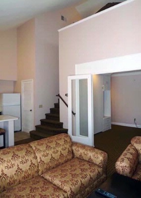 Quality Suites Anaheim Stadium - 2 Level Loft Suite