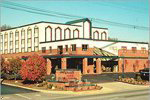 Euro Suites Hotel - Exterior Of Hotel