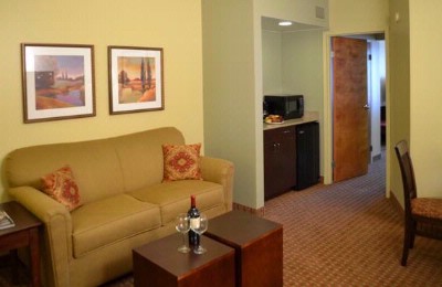 Euro Suites Hotel - Living Room Area