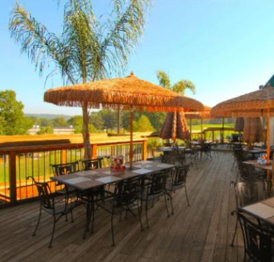 Lakeview Golf Resort & Spa - Tiki Deck At Legends