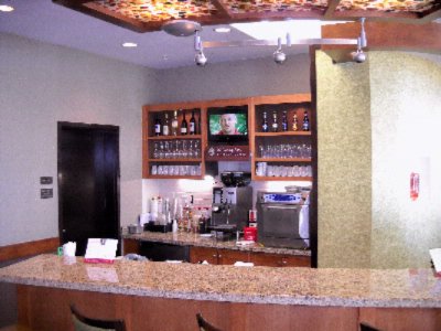 Hyatt Place Reno Tahoe Airport - Hyatt Place Reno Tahoe Airport - Starbucks Wine And Beer