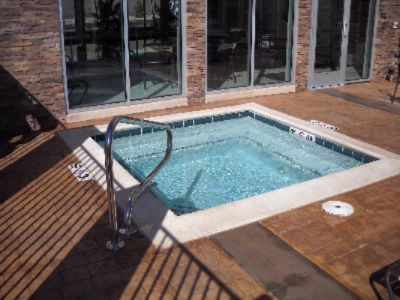 Hyatt Place Reno Tahoe Airport - Hyatt Place Reno Tahoe Airport - Whirlpool With Sunning Terrace