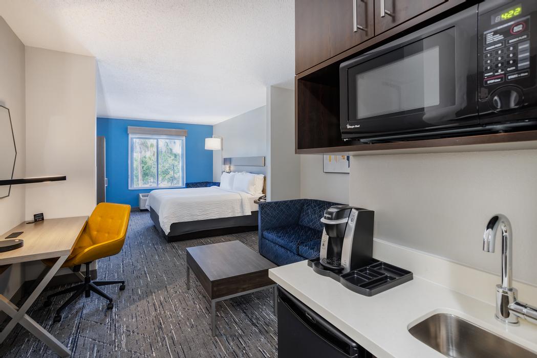 Holiday Inn Express Hotel & Suites - Augusta I & Ii Theater Style