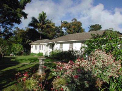 Banyan Tree House - Cottages