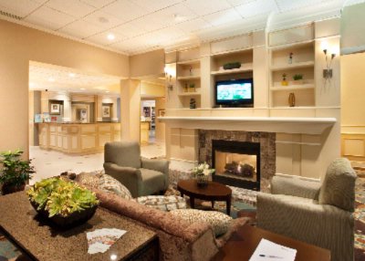 Hilton Garden Inn Ridgefield Park - Relax By The Firplace In Our Lobby