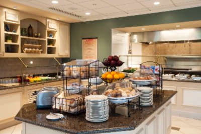 Hilton Garden Inn Ridgefield Park - Breakfast Buffet
