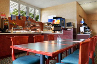 Ramada - Breakfast Area