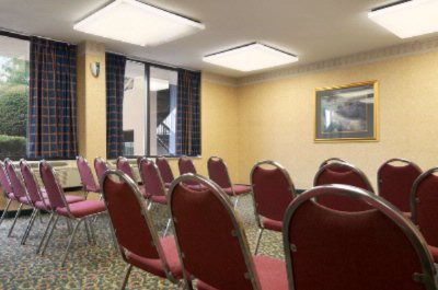 Ramada - Meeting Room