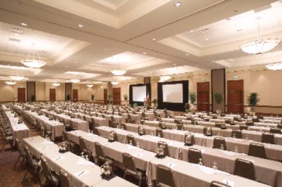 Embassy Suites - 